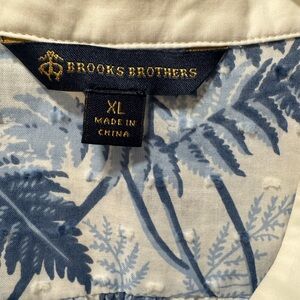 Brooks Brothers Blue Leaf Pattern Blouse